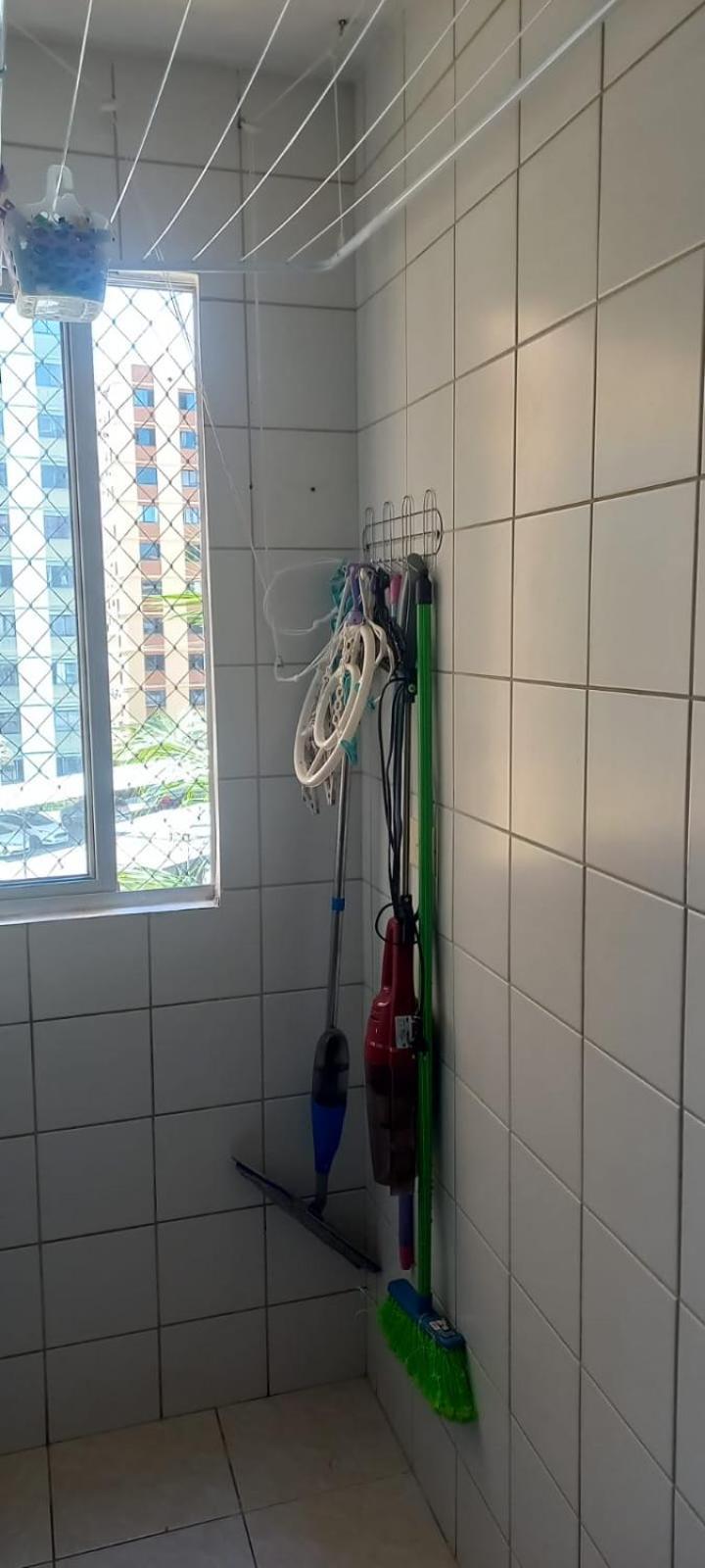 Apartamento Perto Da Orla, 3 Quartos, Suite, Ar E Piscina